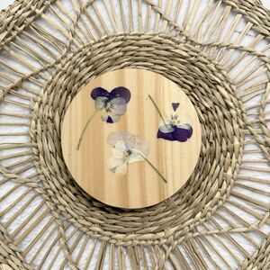 Handmade Wooden Round Dried Viola Flowers Coaster